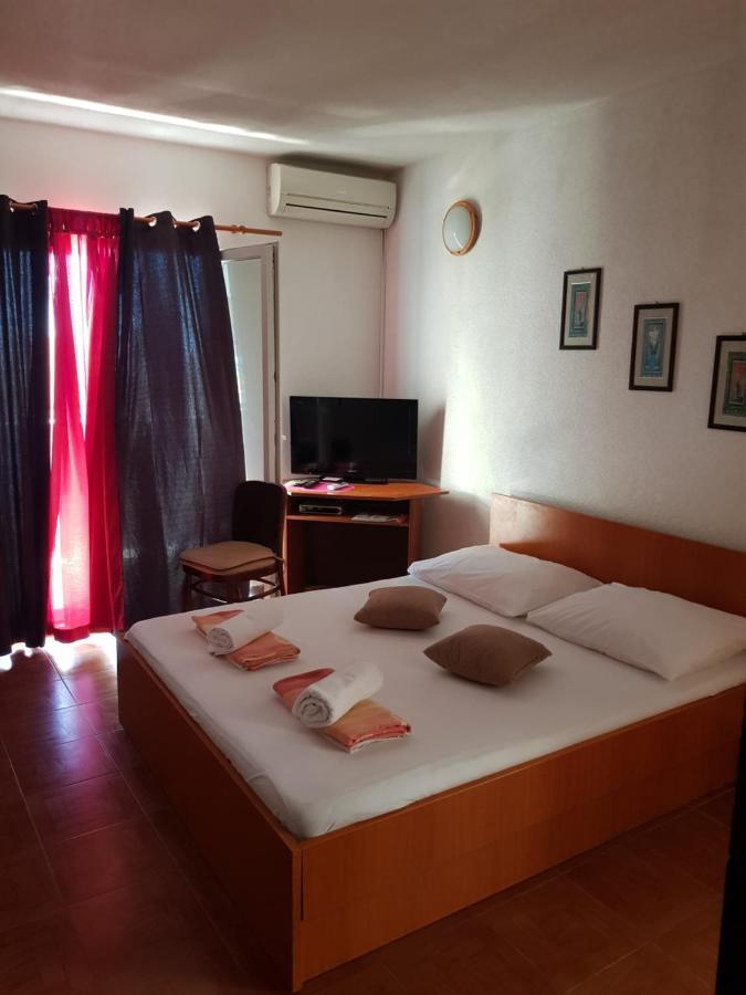 Apartmani Laguna 格拉达茨 外观 照片