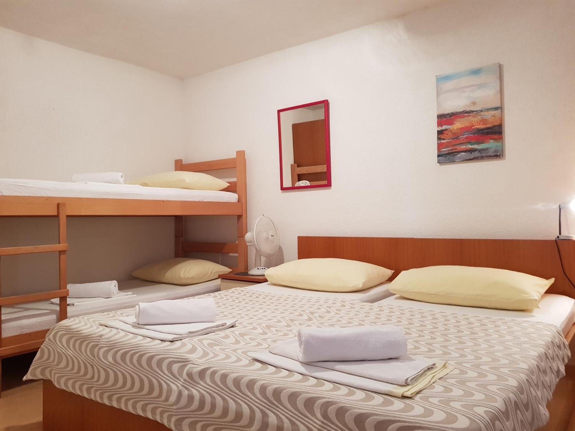 Apartmani Laguna 格拉达茨 外观 照片