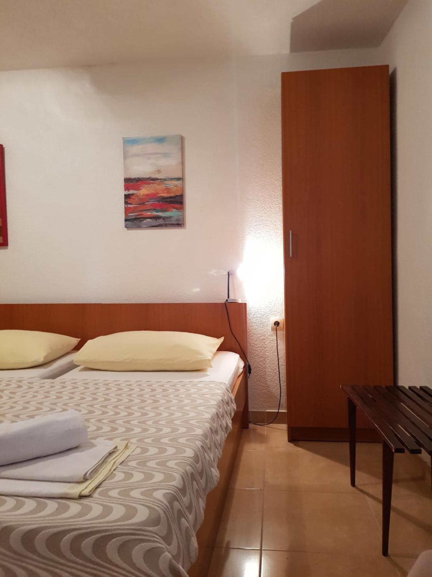 Apartmani Laguna 格拉达茨 外观 照片